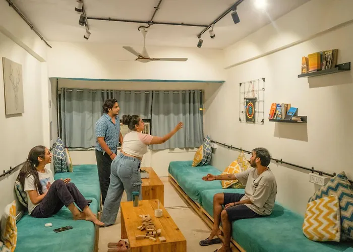 Locomo Express - Stay Work Eat